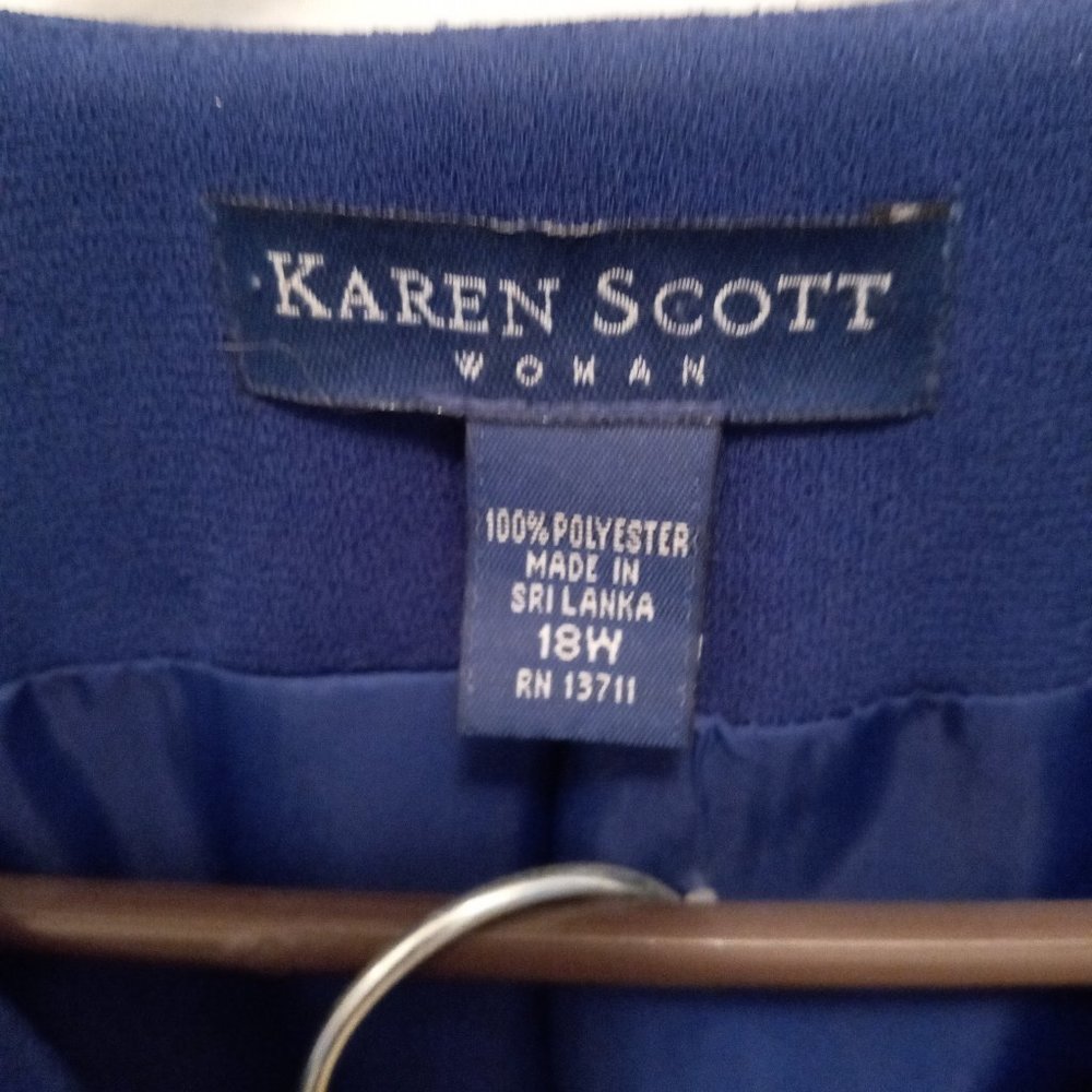 2-piece suit 18W Karen Scot Zippered jacket royal blue